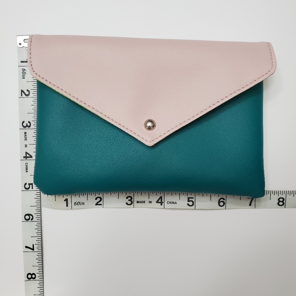 Ipsy Makeup Bag - Picture 4 of 5